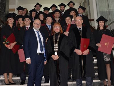 2012_doktoranti