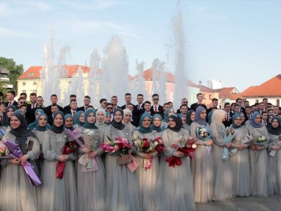 AA-20230523-31217260-31217240-TUZLA_SVECANO_ISPRACENA_347_GENERACIJA_BEHRAMBEGOVE_MEDRESE