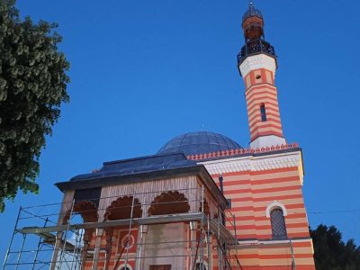 Dzamija
