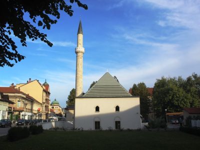 Dzamija